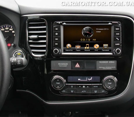 Мультимедийная система для Mitsubishi Pajero Sport (2013+) Road Rover i10